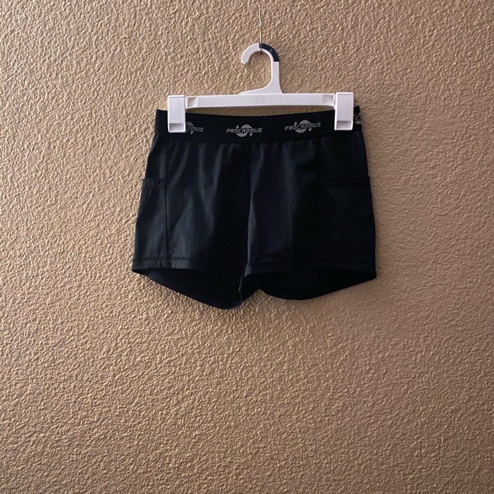 Medium spandex shorts